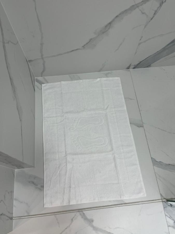 Warsaw Home Suites Luaran gambar