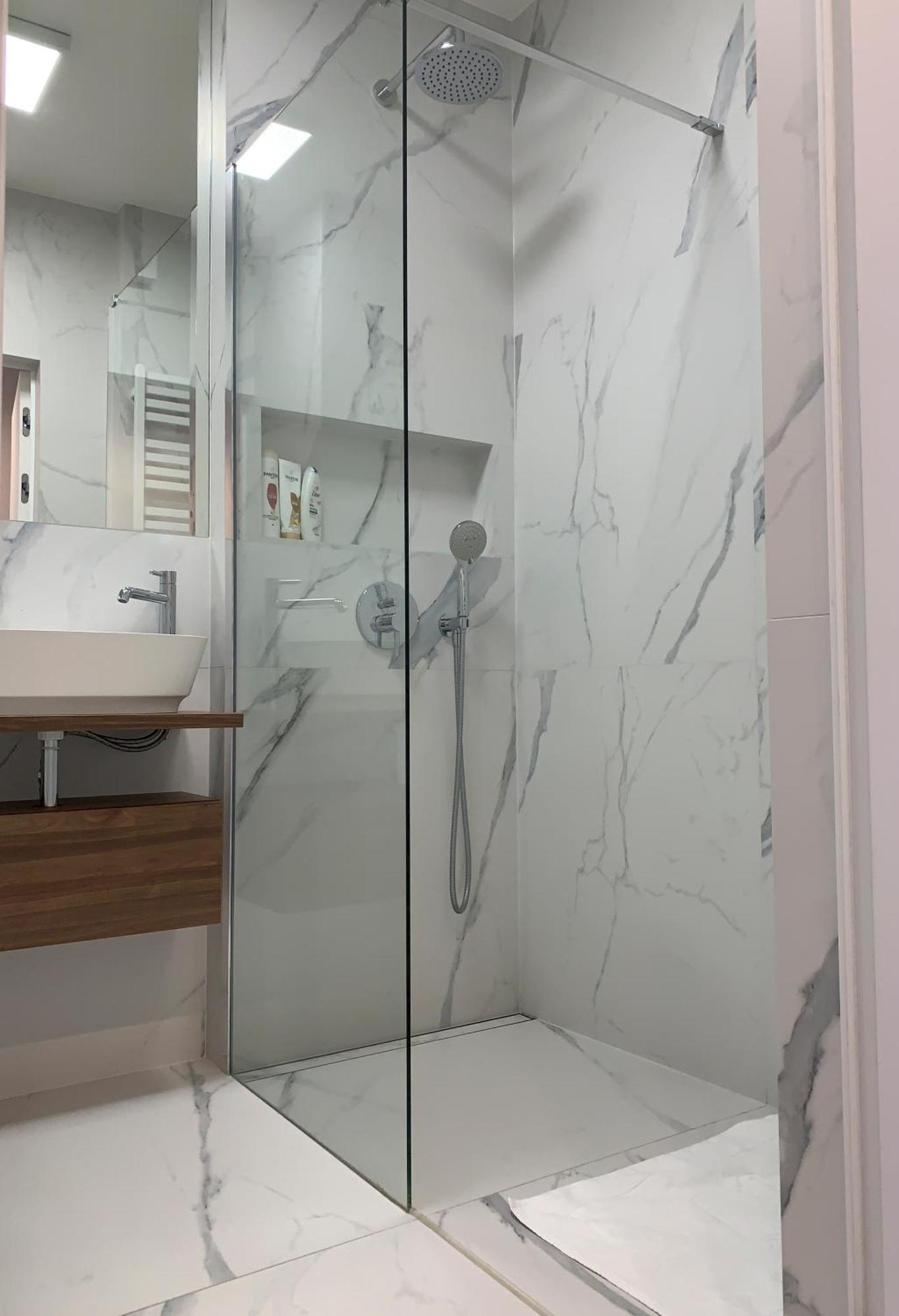 Warsaw Home Suites Luaran gambar