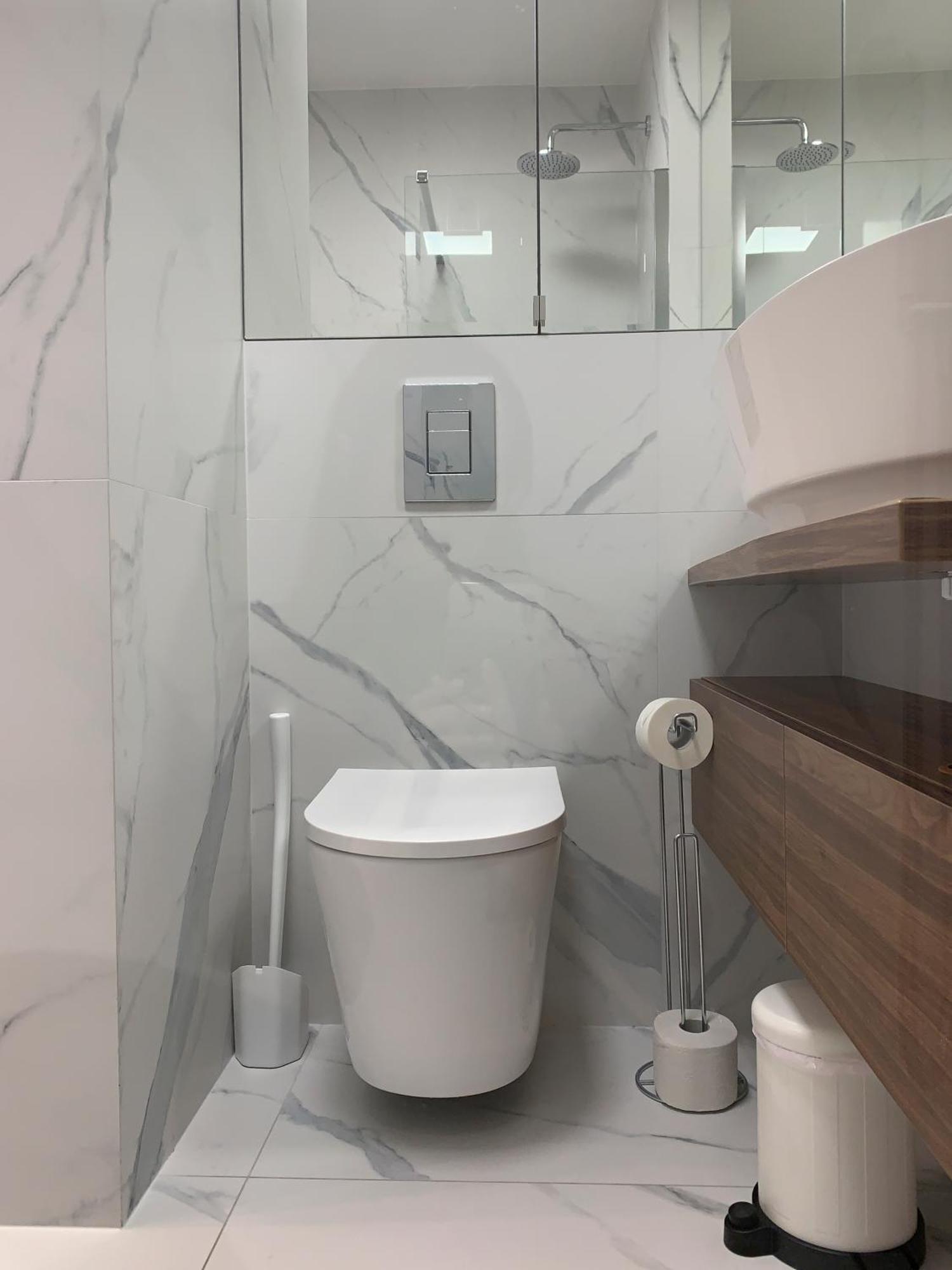 Warsaw Home Suites Luaran gambar