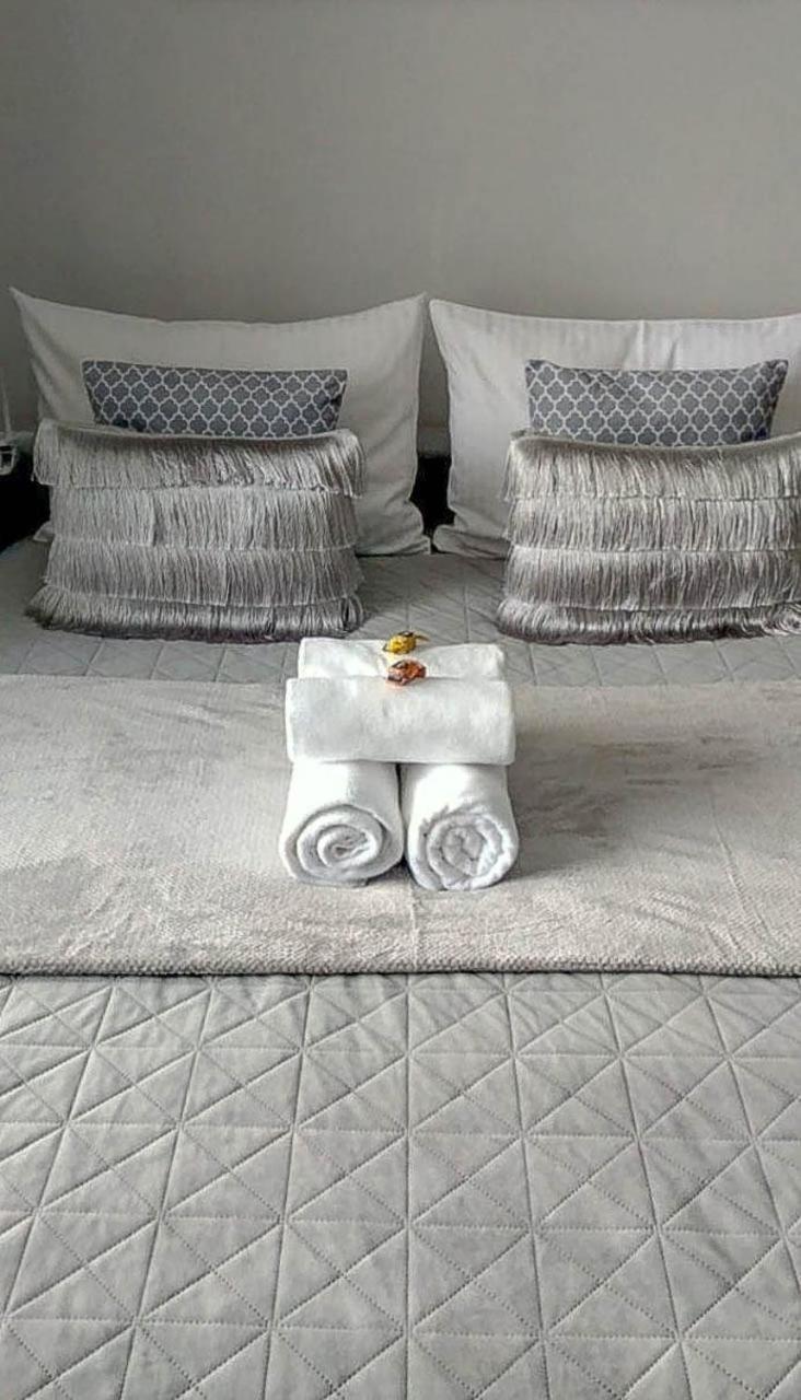 Warsaw Home Suites Luaran gambar